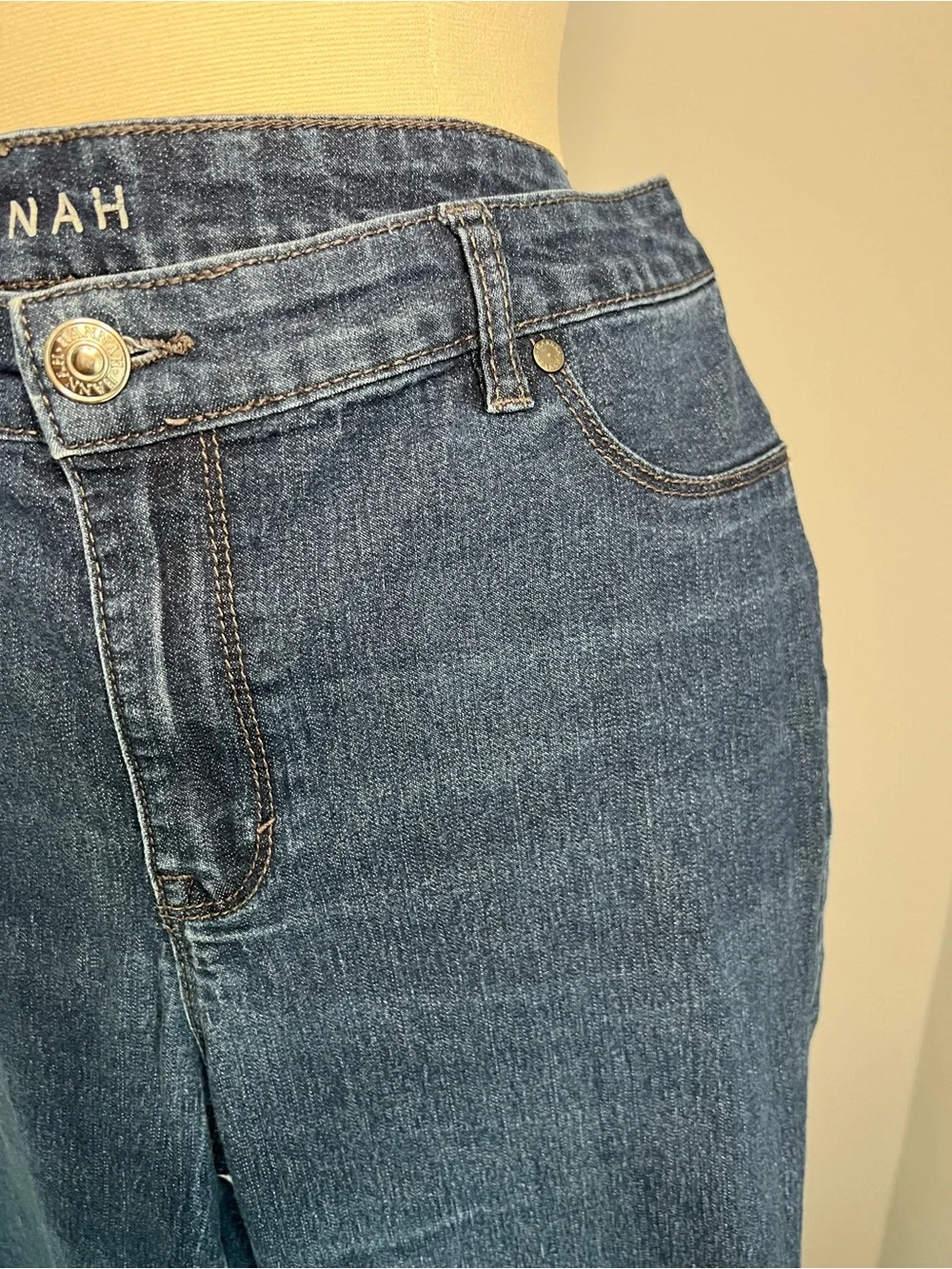 Hannah Size 12 Slim Straight Leg Dark Wash Blue Denim Jeans H127